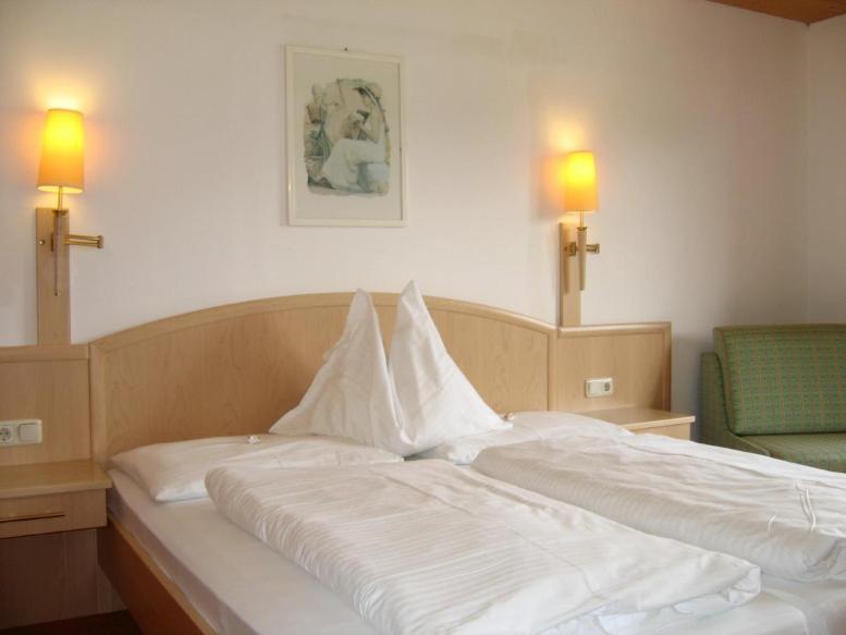 Hotel Pension Sonnenuhr توبليتز الغرفة الصورة